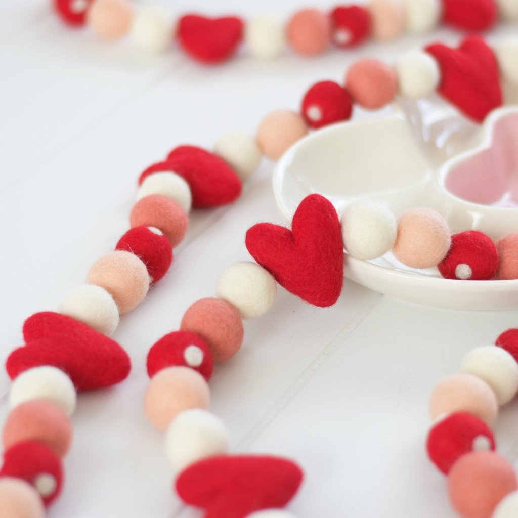 Cupid's Kiss Felt Garland - Tik Tak Design Co.