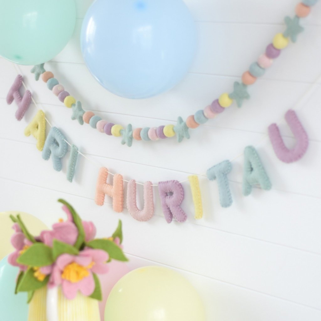 Pastel Hari Huritau Felt Banner &amp; Garland Set - Tik Tak Design Co.