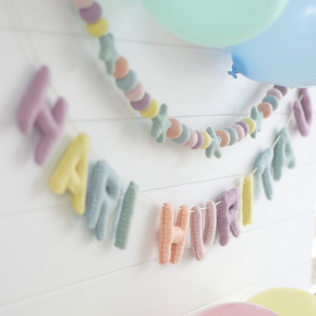 Pastel Hari Huritau Felt Banner &amp; Garland Set - Tik Tak Design Co.