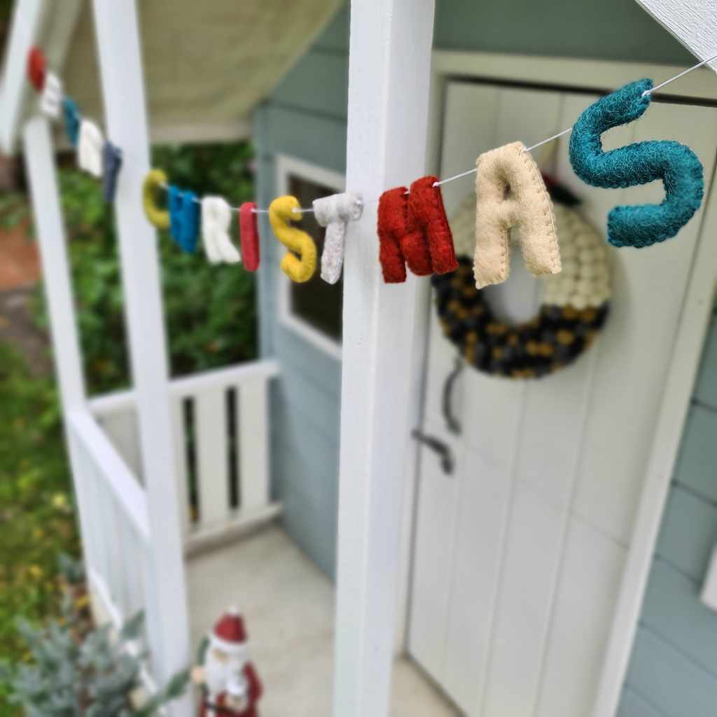 Merry Christmas Garland - Tik Tak Design Co.