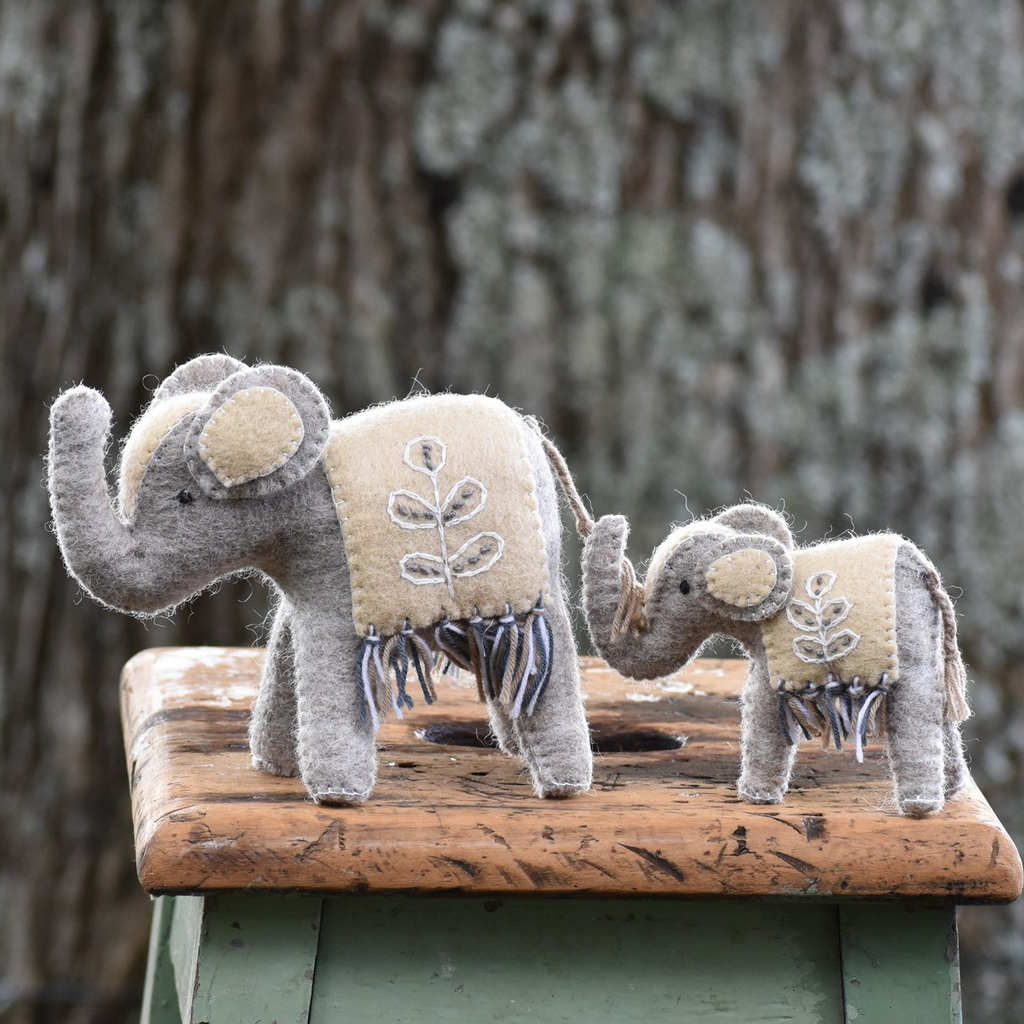 Mum and Bub Elephants - Natural - Tik Tak Design Co.