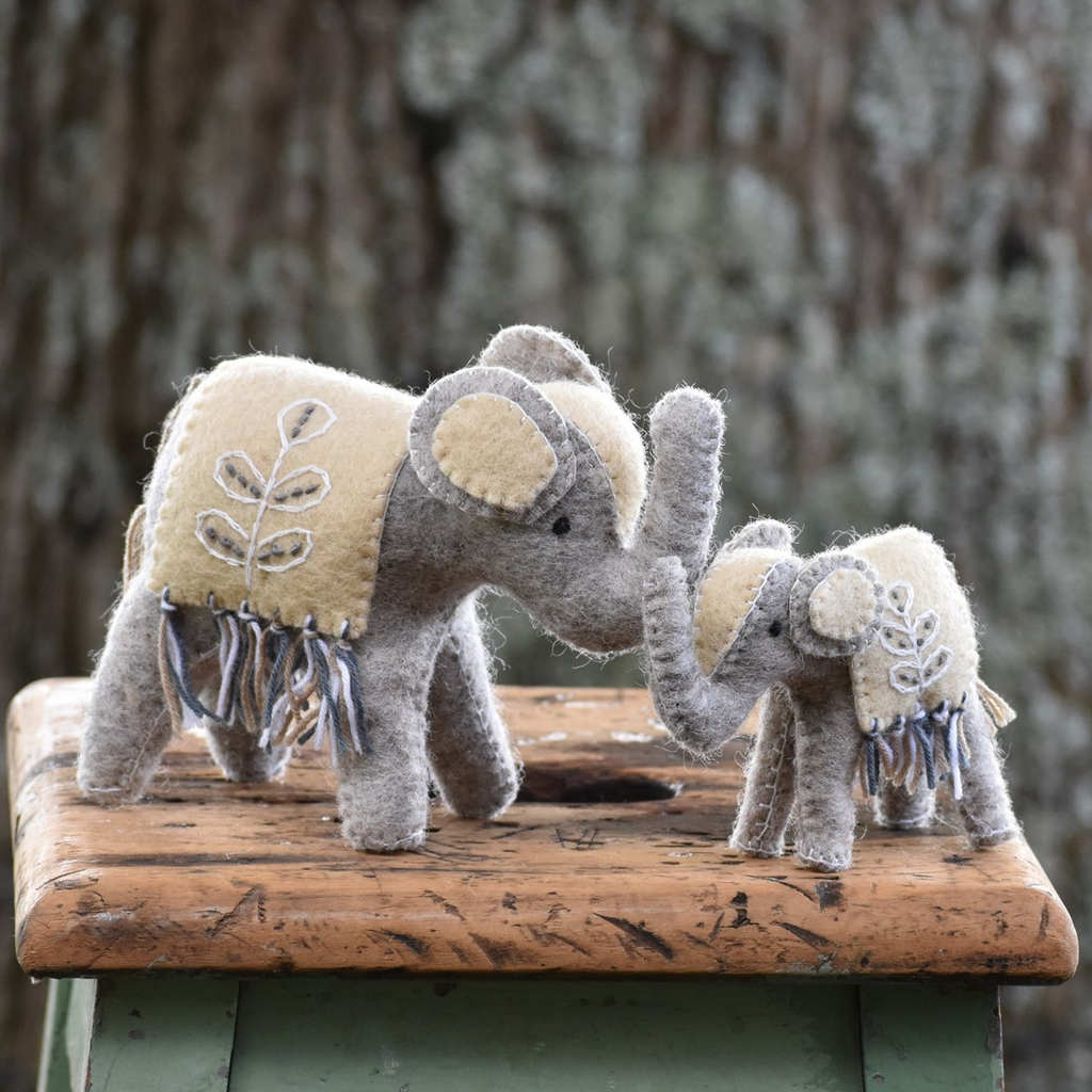 Mum and Bub Elephants - Natural - Tik Tak Design Co.